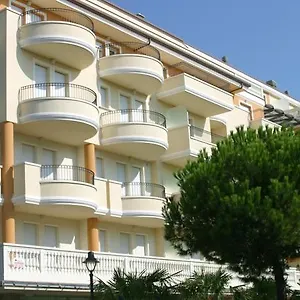 Il Tulipano 3*, Riccione Italien