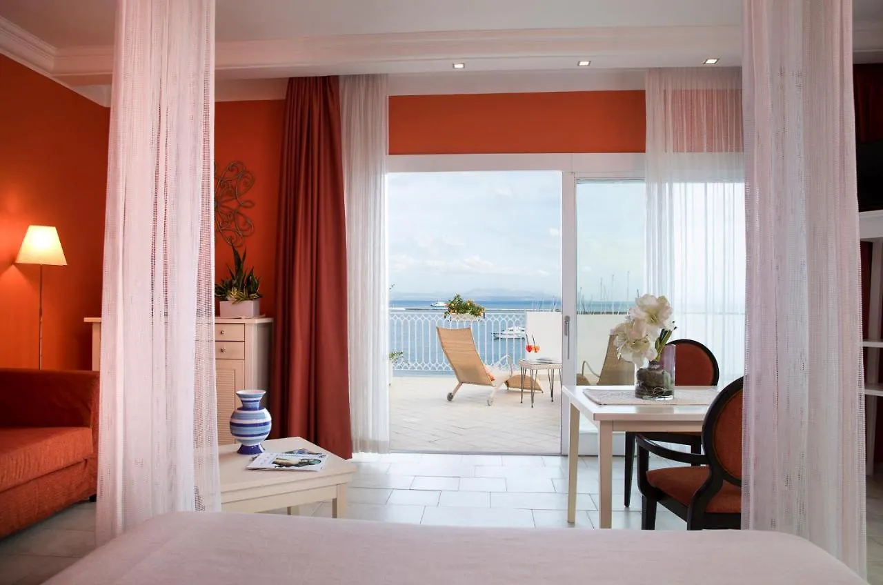 Lu' Hotel Riviera - Carloforte 4*, Калофорте Италия